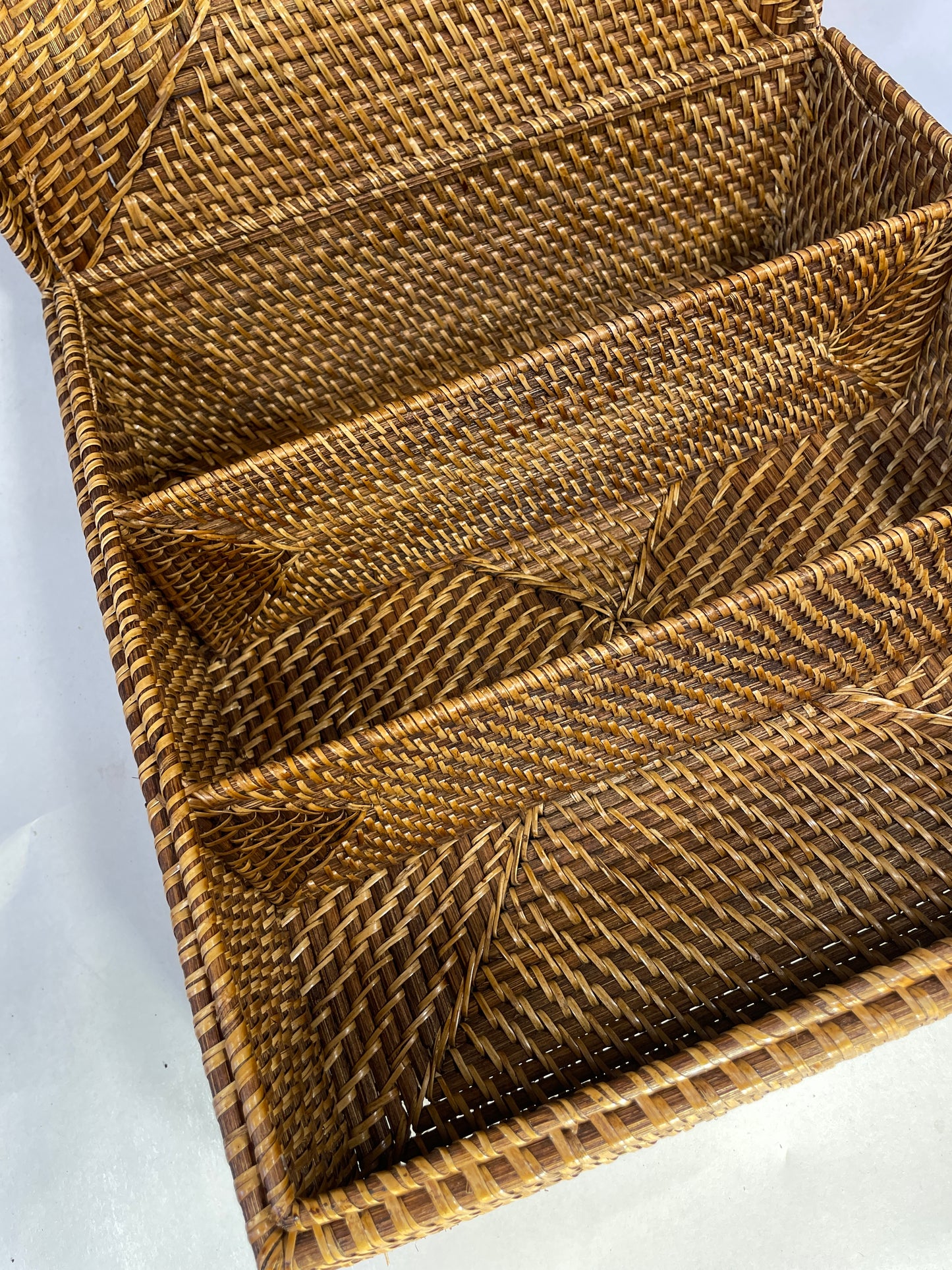 Vintage Woven Rattan Storage Box – Wicker Organizer with Compartments