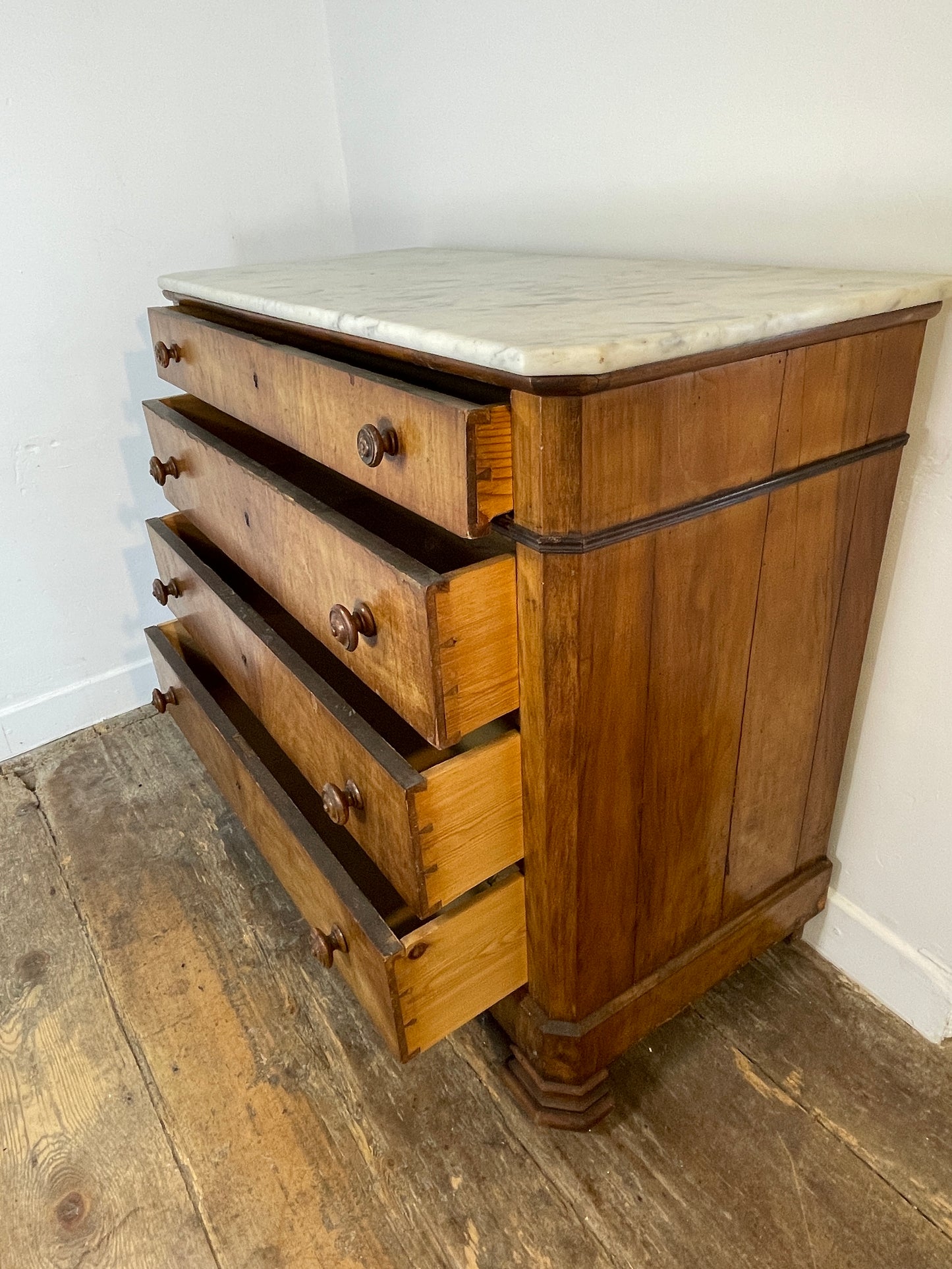 Antique Victorian Walnut Chest of Drawers – Marble Top, 19th Century