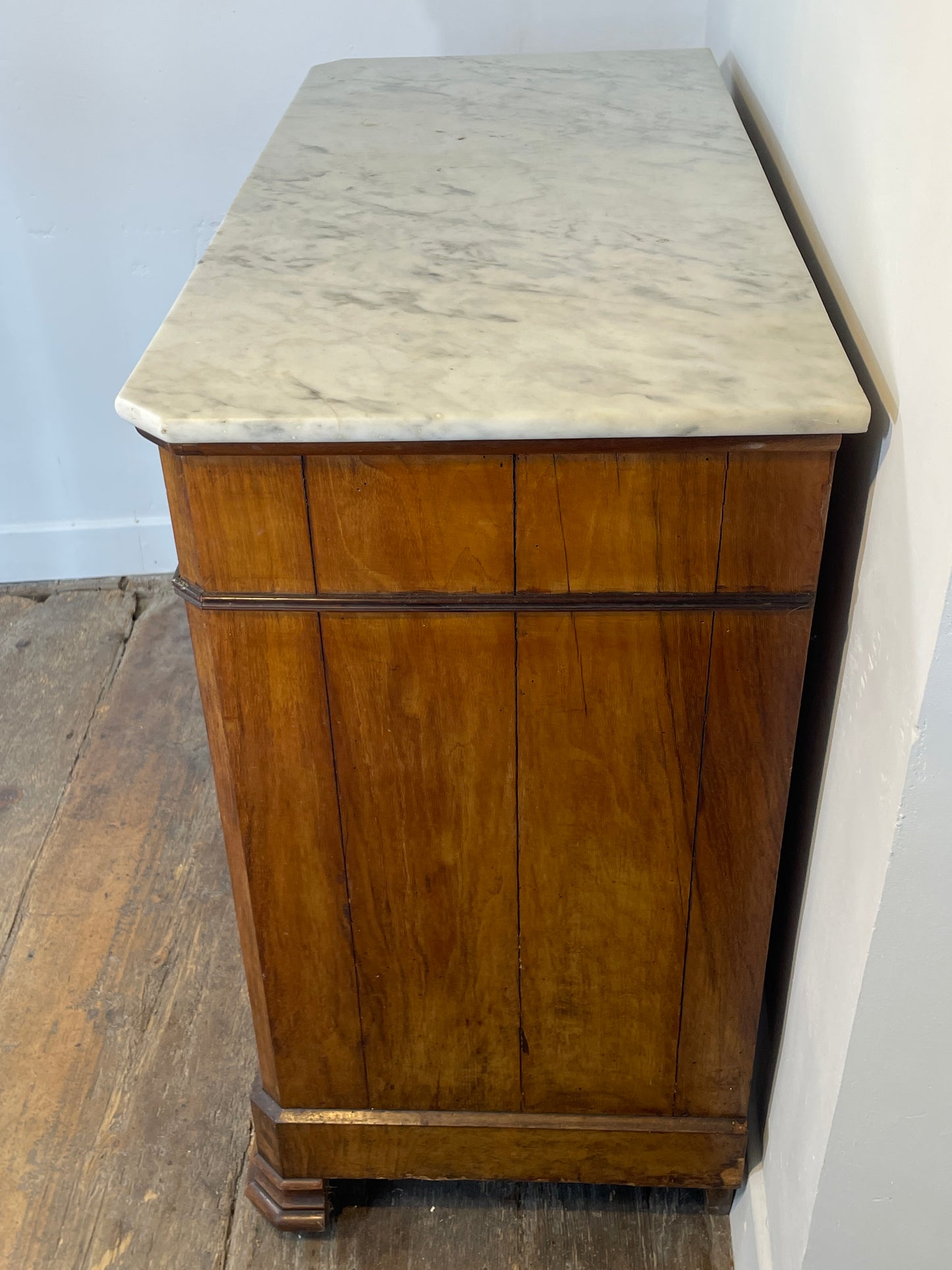 Antique Victorian Walnut Chest of Drawers – Marble Top, 19th Century