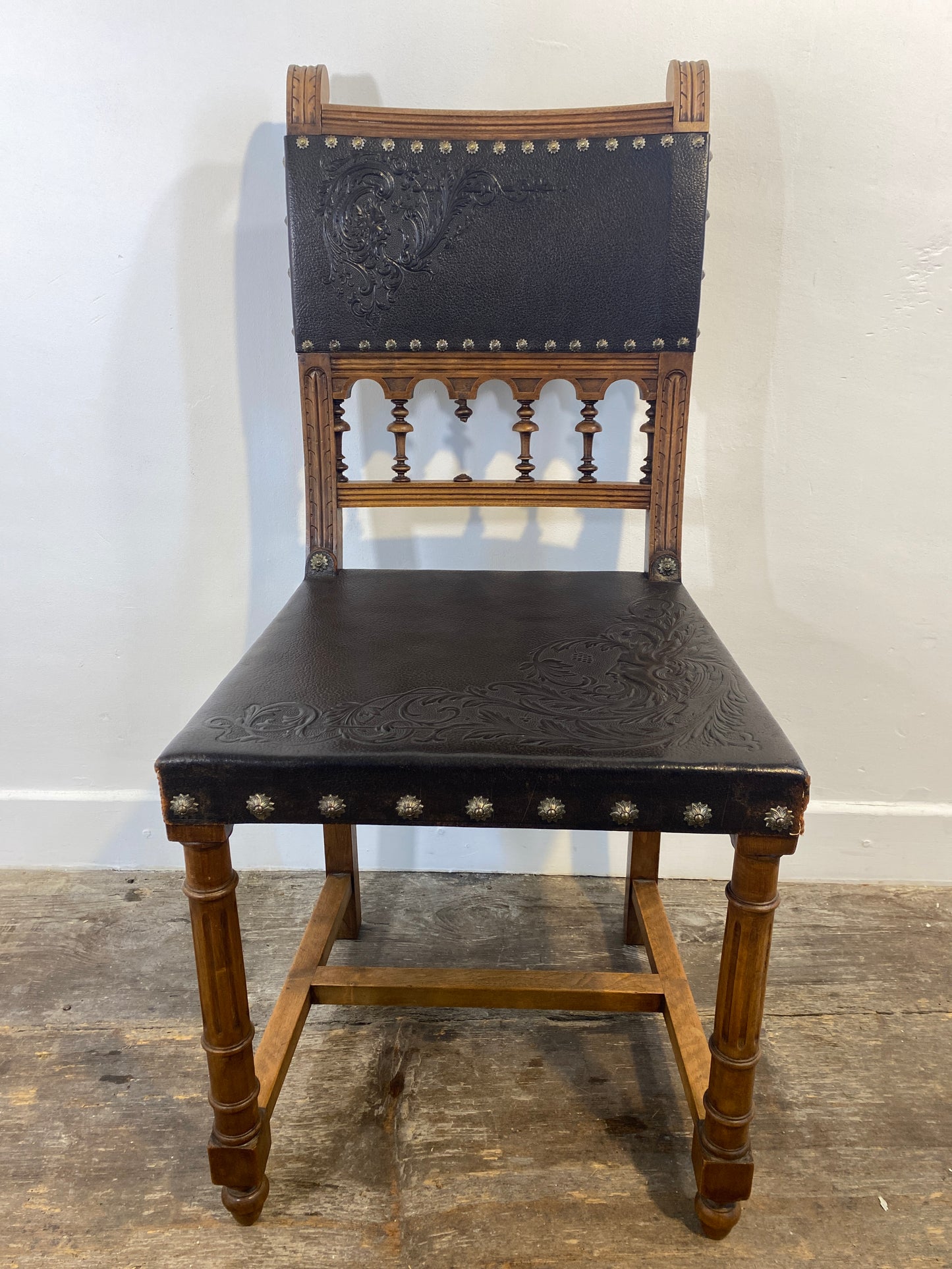 Set of 6 Antique Renaissance Revival Dining Chairs – Embossed Leather