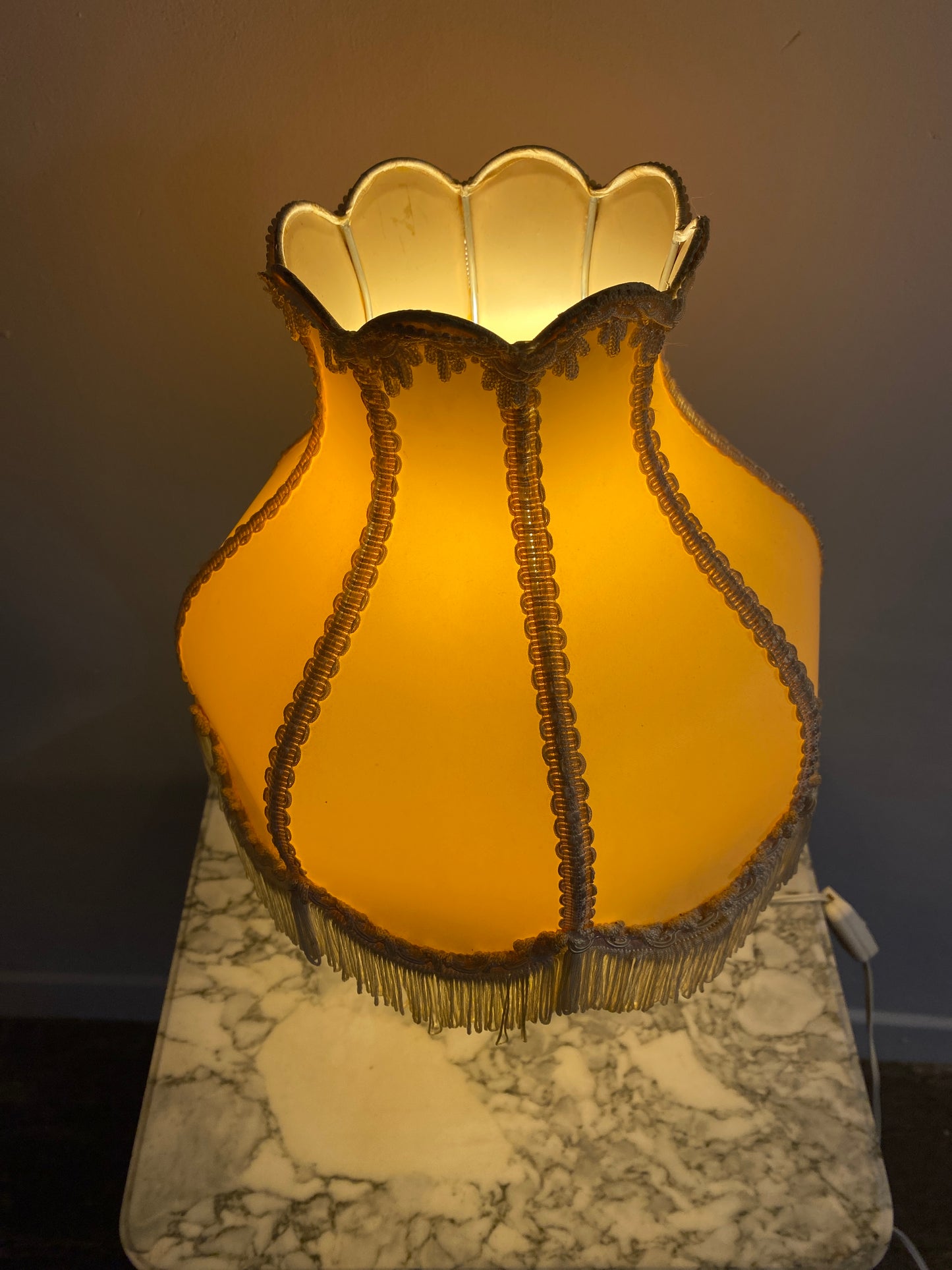 Vintage Alabaster Table Lamp – Victorian Revival Shade, 1930s-40s