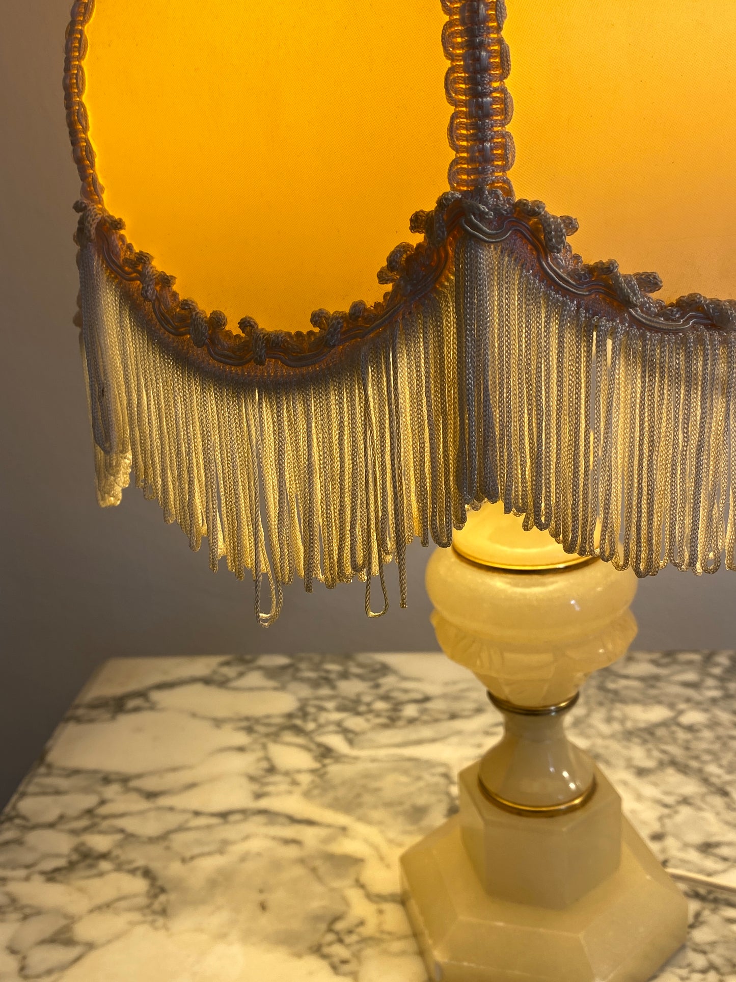 Vintage Alabaster Table Lamp – Victorian Revival Shade, 1930s-40s