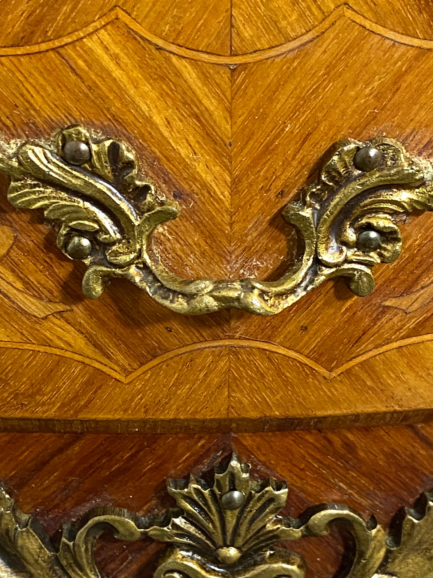 Pair of Louis XV-Style Bedside Cabinets with Marble Tops – Mid-20th Century