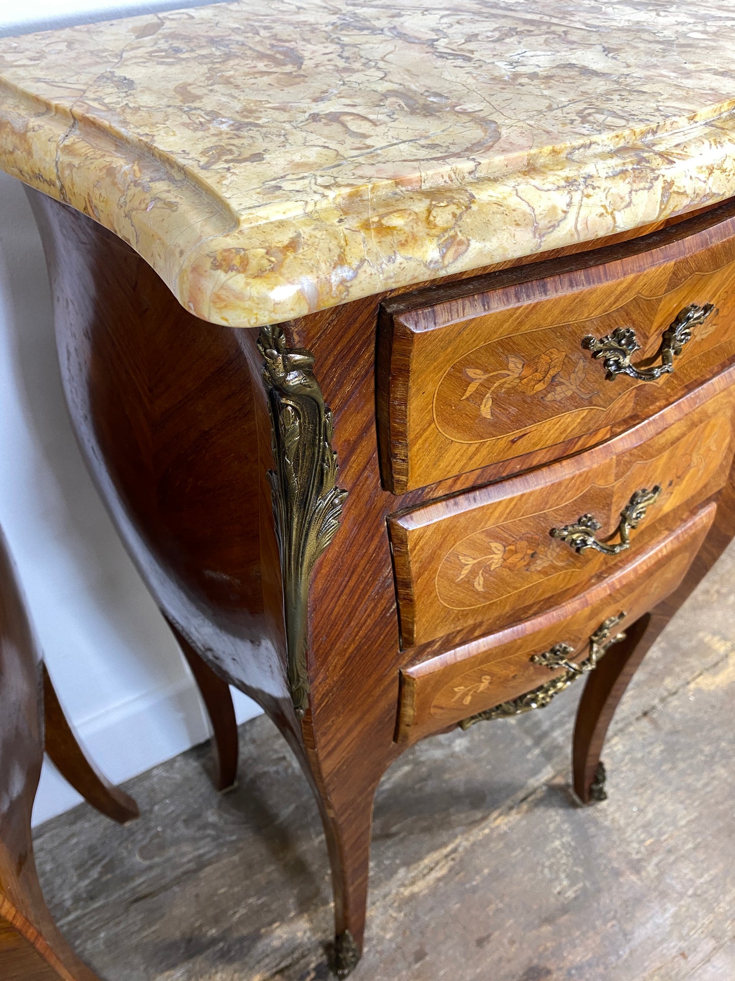 Pair of Louis XV-Style Bedside Cabinets with Marble Tops – Mid-20th Century