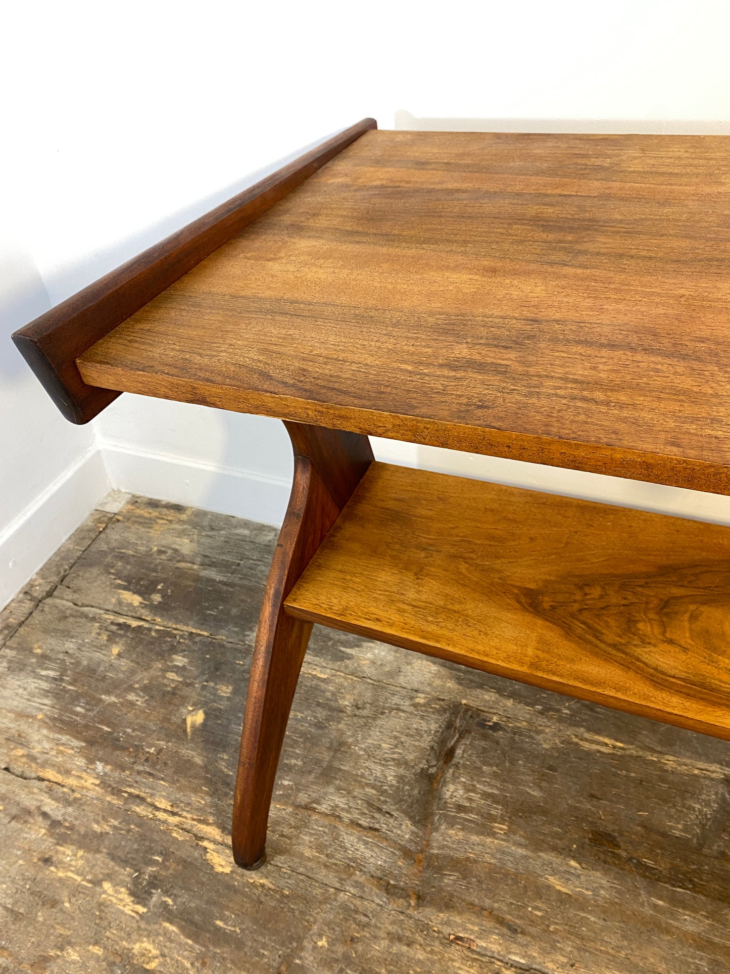 Vintage 1950s Mid-Century Modern Side Table on Casters – Sculptural Solid Wood Design
