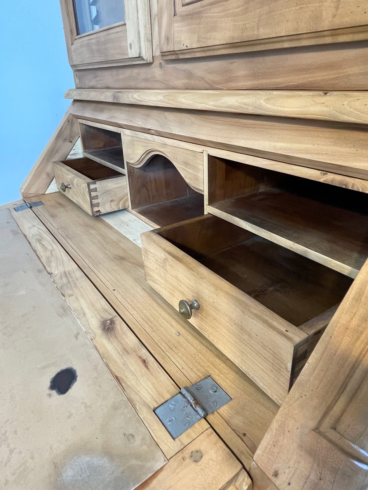 Vintage French Provinciaal Desk Cabinet Cherry Wood Mid- Century — photo 14
