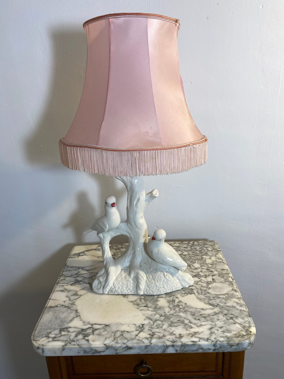 Vintage French Ceramic Table Lamp – Birds, Pink Satin Shade, 1950s — photo 2