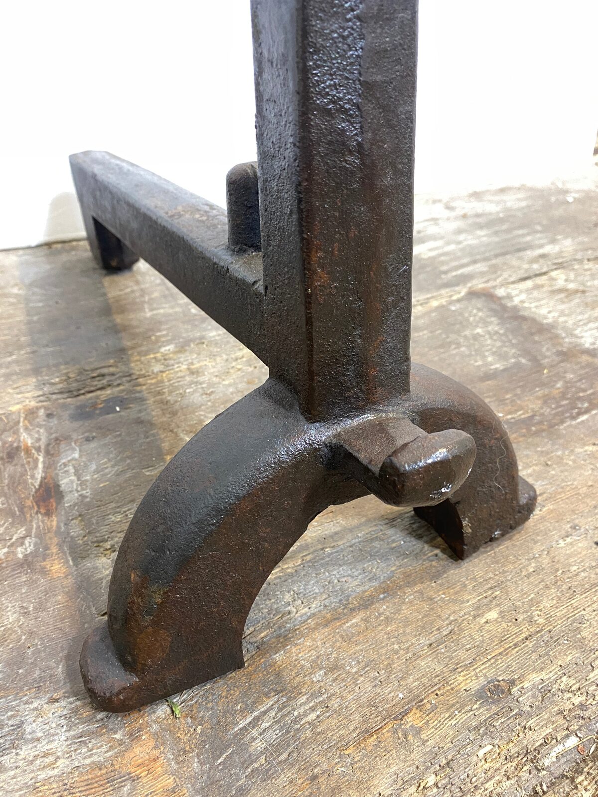 Antique Cast Iron Andirons Rustic 1900s Fireplace Accessories Log Holders Decor — photo 4
